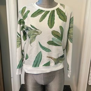 NWOT Leaf Sweater 🍃
